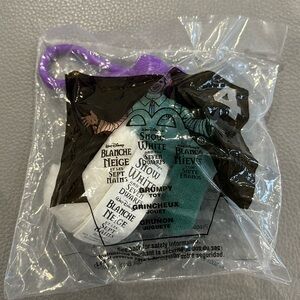 Snow White and the Seven Dwarfs 1993 Vintage Mcdonald's Grumpy Keychain